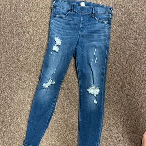 True religion destroyed runway leggings size medium.